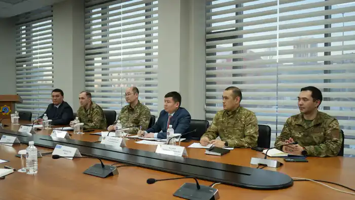 В Астане состоялась встреча вице-министра по чрезвычайным ситуациям РК с Главой Офиса программ ОБСЕ (2)