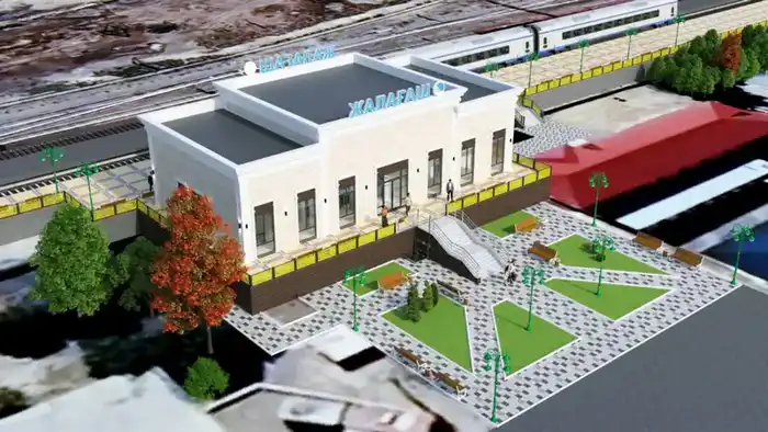 Ознакомился с ходом работ на железнодорожных вокзалах (8)