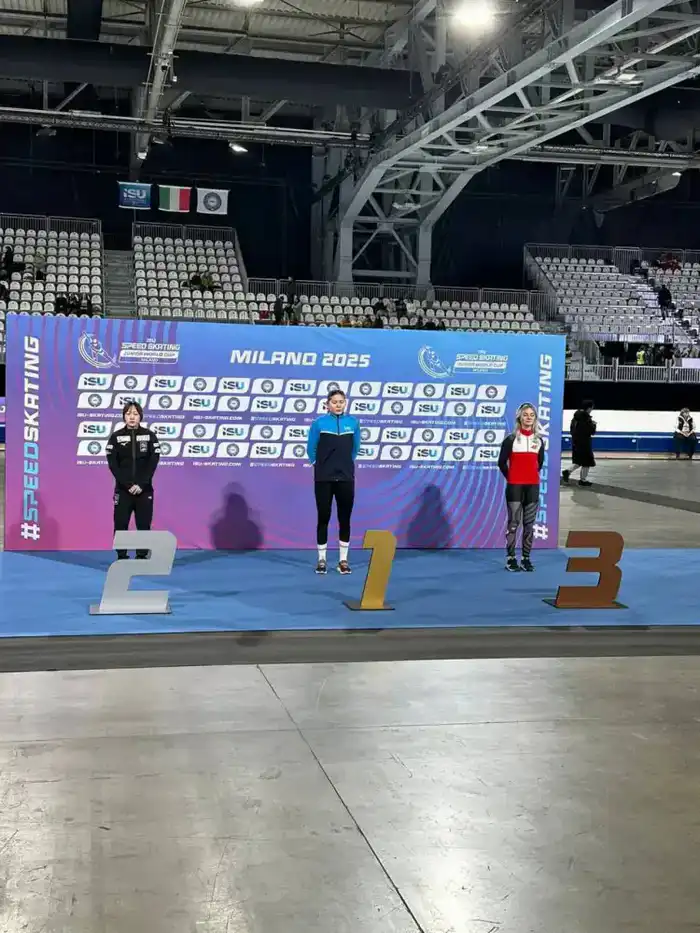 Кристина Шумекова: Конькимен жүгірудегі алтын жолындағы екі жеңіс {city2}