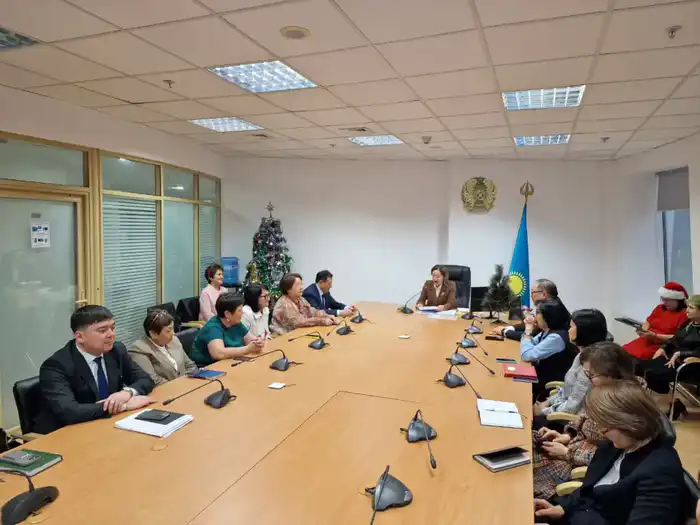 Поздравление с выходом на заслуженный отдых и Новым годом в Комитете санитарно-эпидемиологического благополучия {city2}