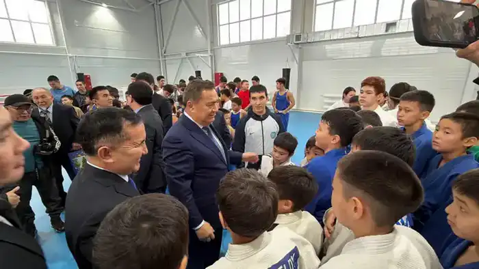 В Коргалжынском районе открыт физкультурно-оздоровительный комплекс, способствующий развитию спортивной инфраструктуры и активного образа жизни среди населения. {city2}