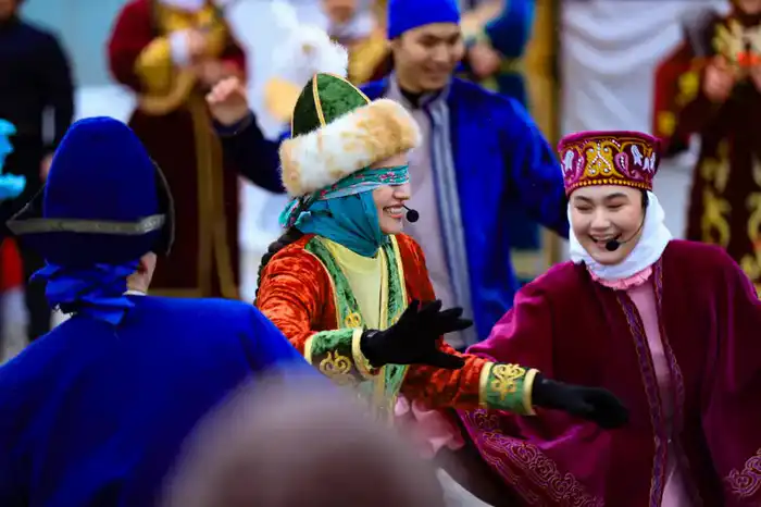 Отечественные и зарубежные дизайнеры представили свои коллекции на национальном фестивале моды в Актобе (7)