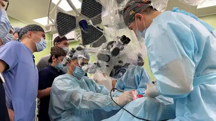 В Карагандинской области впервые провели операцию по восстановлению слуха ребёнку с помощью кохлеарной имплантации (9)