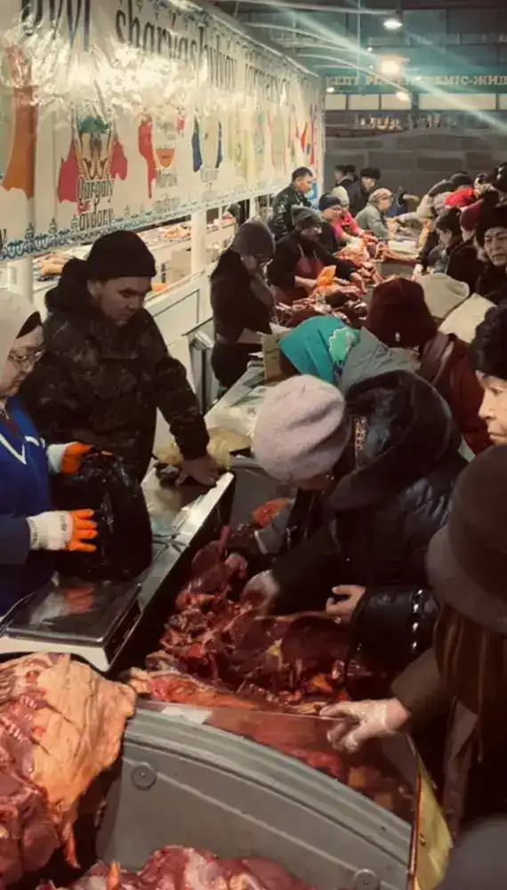 Сельскохозяйственная ярмарка в Актобе: доступные свежие продукты от местных производителей {city2}