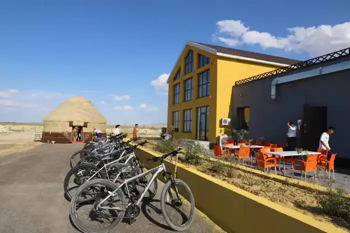 Мангистауская область привлекла более 350 тысяч иностранных туристов за девять месяцев {city2}