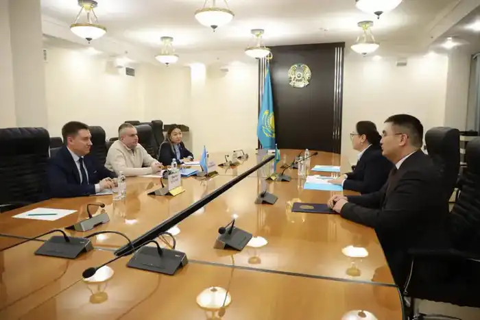 Казахстан и ООН: Партнёрство в развитии волонтёрства на международной арене {city2}