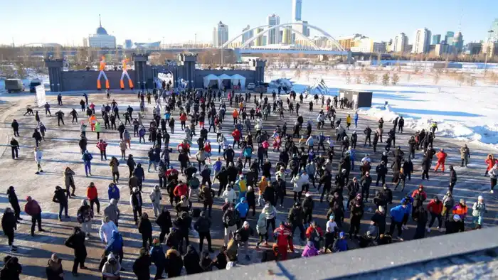 Более 700 астанчан приняли участие в новогоднем забеге (8)