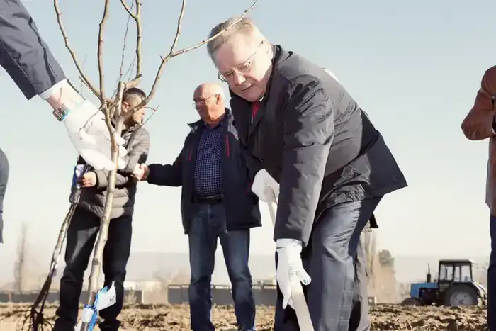 Сад, который растит будущее: Казахстан и Россия вместе! {city2}