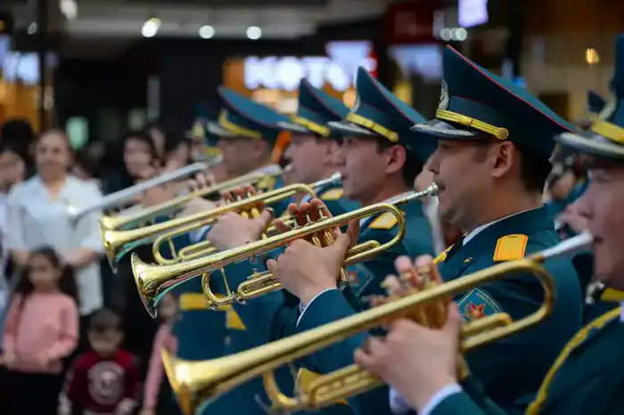 Участие Центрального военного оркестра Казахстана в фестивале в Дохе укрепляет культурные связи и имидж страны на международной арене {city2}