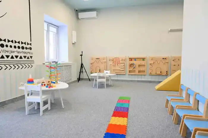 Аким области посетил реабилитационный центр для детей с аутизмом (2)