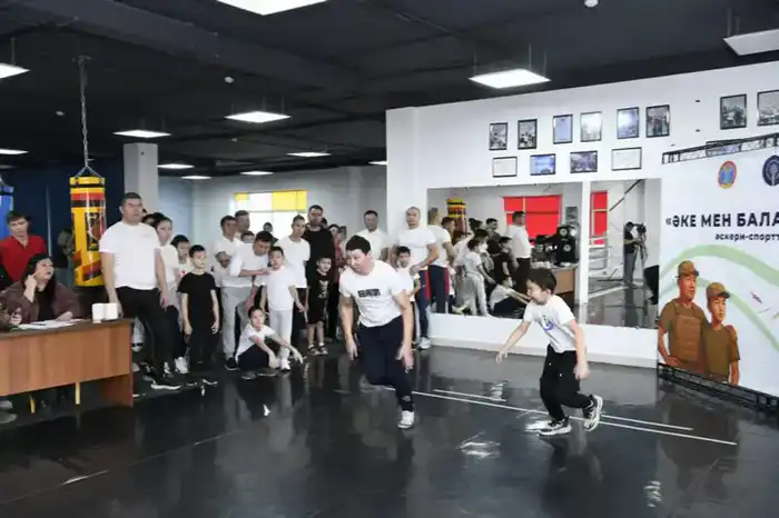 День Независимости: соревнования для отцов и их детей провели в Астане (3)