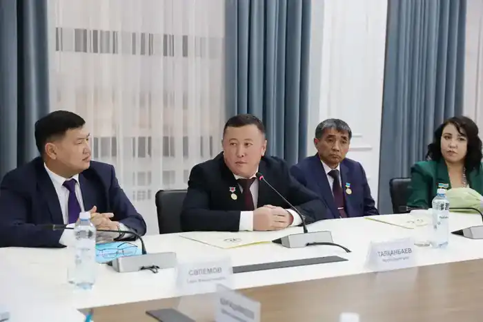 Звёзды педагогики Жамбыла: кто получил награды? {city2}