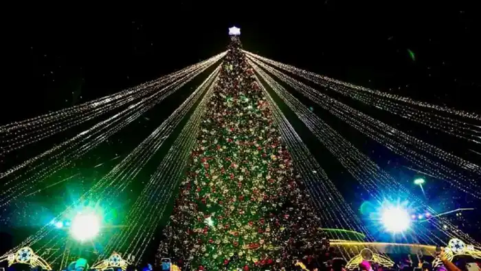 Дрон-шоу в Астане отменено из-за непогоды {city2}