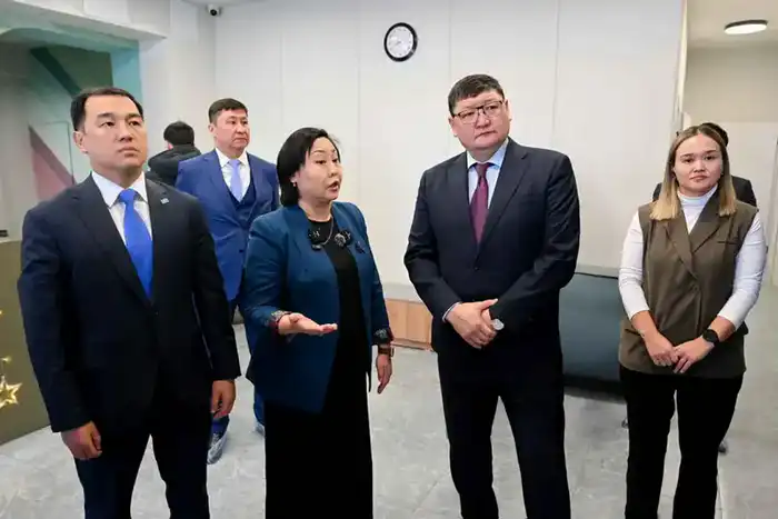 Посещение акима области реабилитационного центра: шаг к улучшению поддержки детей с аутизмом и их семей {city2}