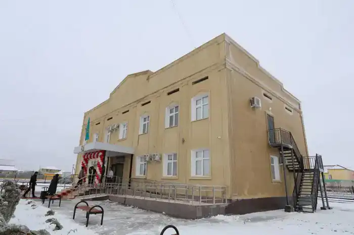 Кендерли: новое здание акимата — шаг к светлому будущему и обновлению служебного автопарка {city2}