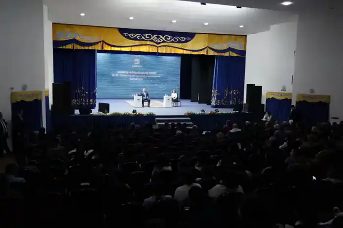 Аким Акмолинской области Марат Ахметжанов провел встречу с жителями Коргалжынского района (10)