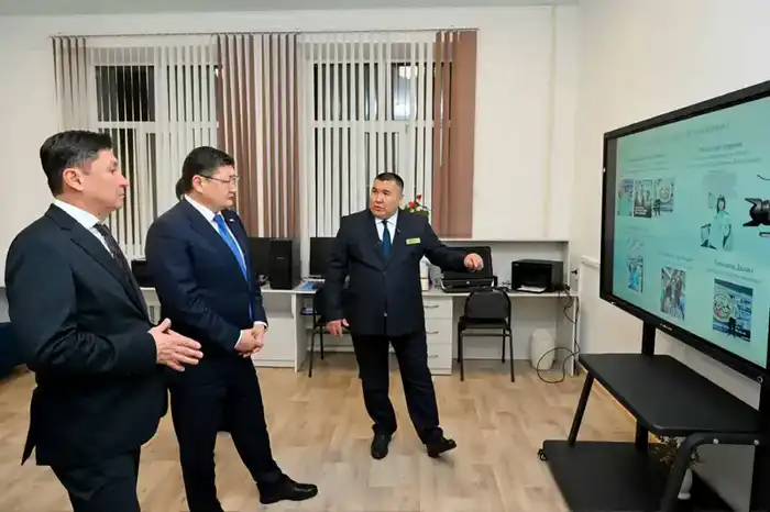 Аким области поддержал детей с особыми потребностями в преддверии Нового года {city2}