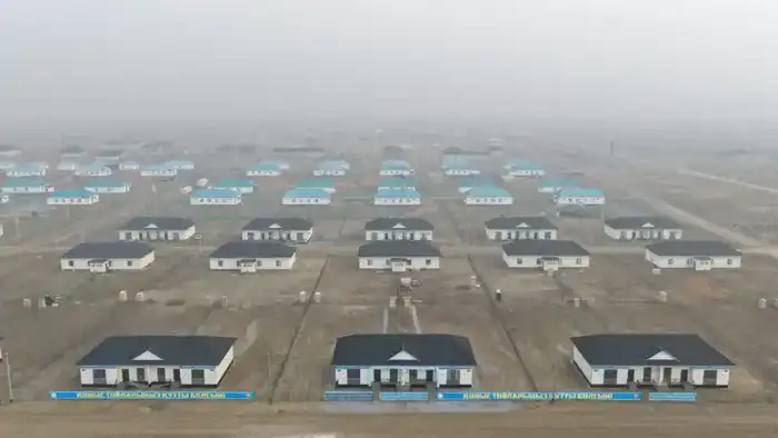 В Шиелийском районе вручили ключи от новых квартир семьям {city2}