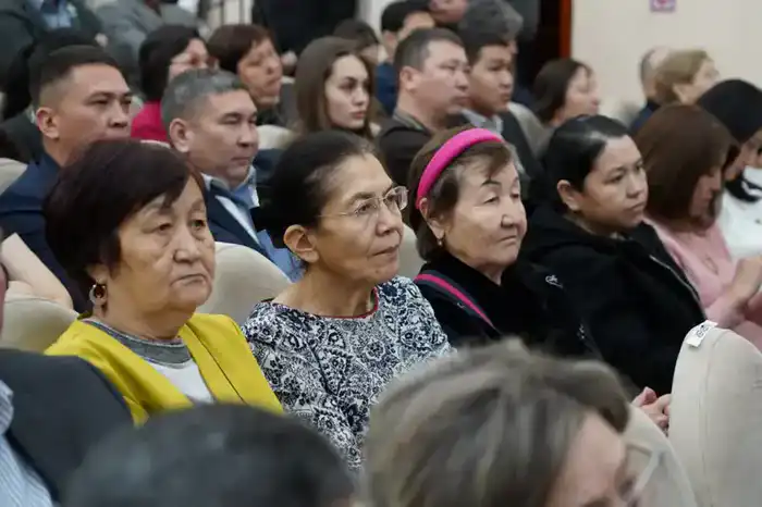 Встреча акима с жителями Кокшетау: итоги развития и планы на будущее {city2}