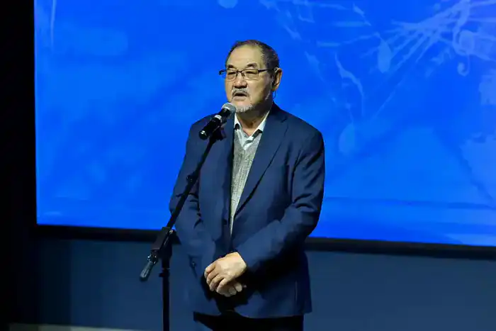 В Семее прошел вечер памяти поэта Несіпбека Айтұлы «Сәуле ғұмыр», посвященный его 75-летию (10)