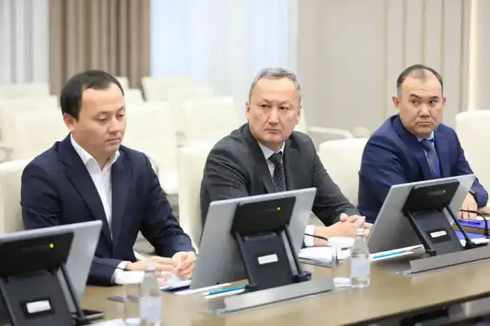 Глава региона потребовал не допустить подорожания продуктов к Новому году (5)