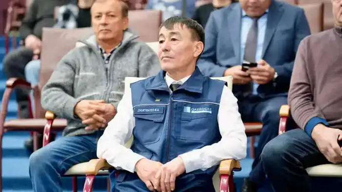 В Восточном Казахстане награждены представители энергетической отрасли (9)