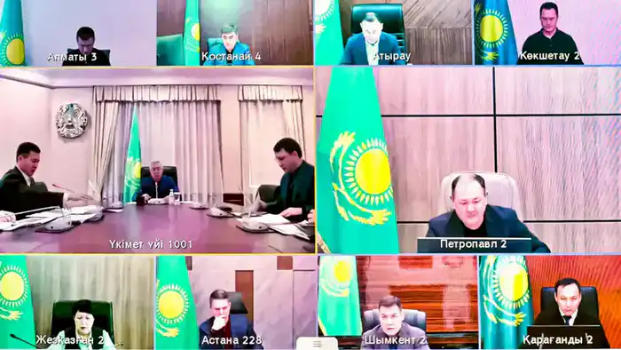 Декабрь: насыщение рынков продуктами питания, расширение перечня социально значимых товаров и предновогодние ярмарки {city2}