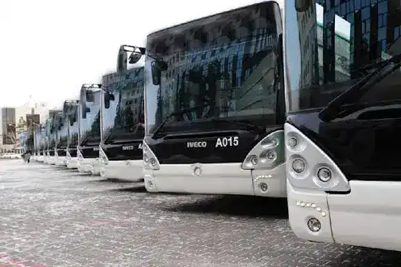 Организация шаттл-басов и усиленные меры безопасности на матче «Кайрат» — «Олимпиакос»: как это отражает заботу о болельщиках {city2}