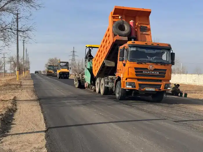 Модернизация транспортной инфраструктуры: 19 новых автобусов и ремонт дороги Жаксы – Державинск в Акмолинской области {city2}