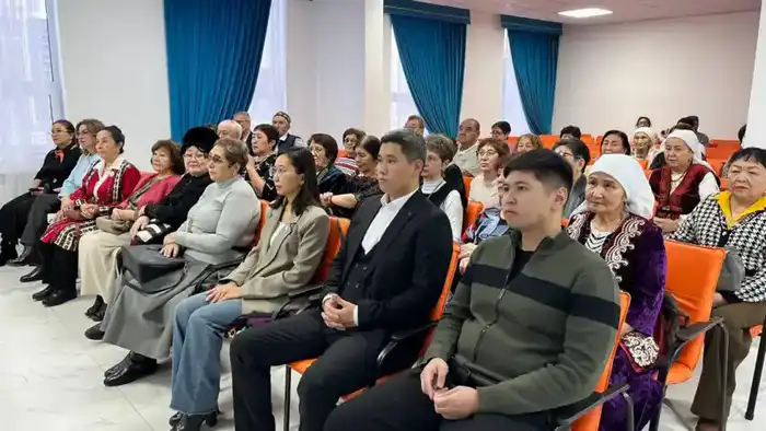 Награждение волонтеров Астаны Центра активного долголетия за участие в социальных инициативах {city2}