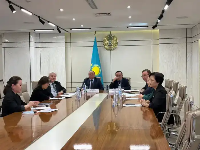 В столице состоялось очередное заседание консультативно-совещательного органа «Совет наставников» (4)