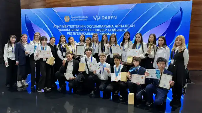 Сельские умницы: восемь медалей из Астаны! {city2}