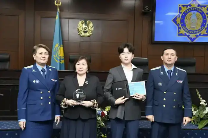 «Закон и порядок»: «Клуб будущих прокуроров» запускают в столичных школах (6)