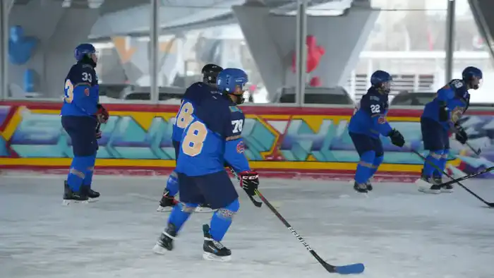 Хоккейный лед: спасатели объединяют Казахстан, Белоруссию и Россию {city2}