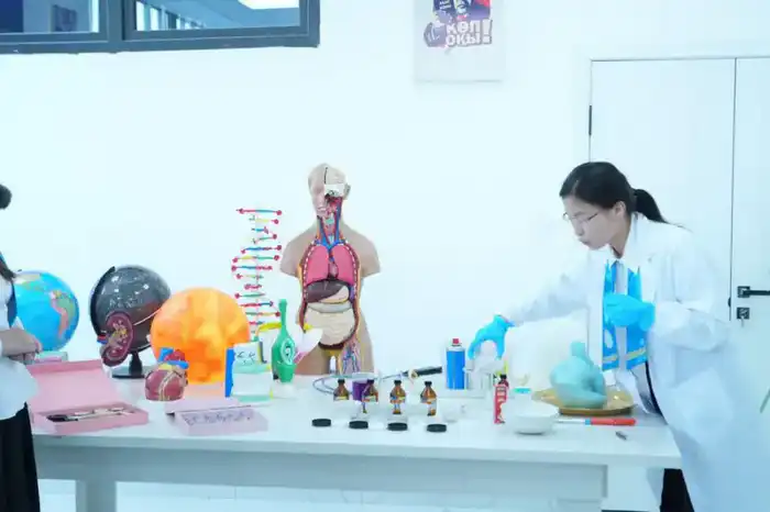 Молодежный ресурсный центр в Алматинской области: новый маяк возможностей для юных талантов {city2}