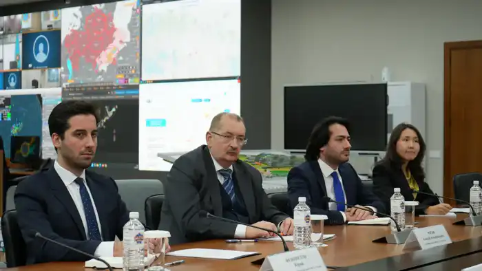 Вице-министр Б. Абдышев обсудил с Главой Офиса программ ОБСЕ А. Роговым итоги сотрудничества и новые инструменты в области чрезвычайных ситуаций {city2}