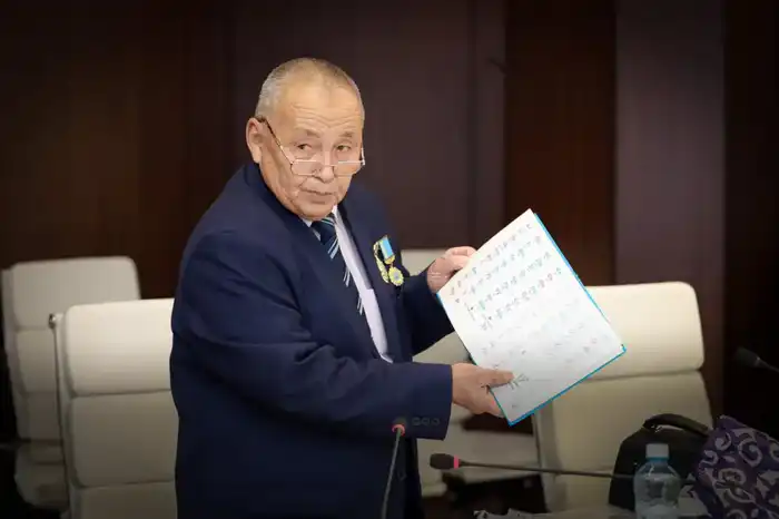 Министр просвещения обсудила международные практики повышения качества образования {city2}