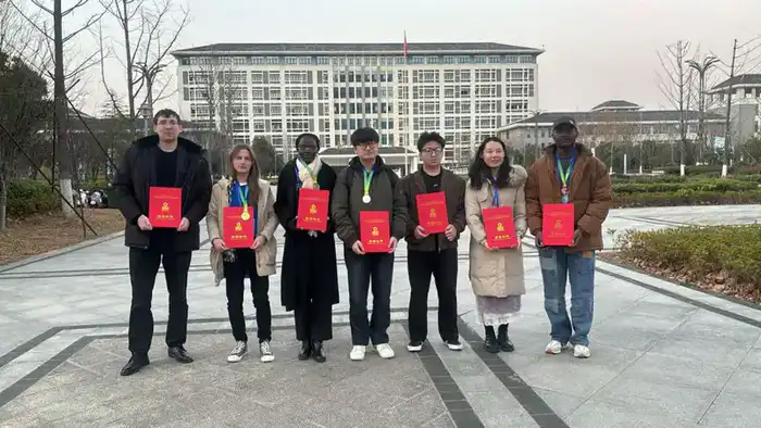 Казахстанский студент завоевал золотую медаль на международном чемпионате BRICS {city2}