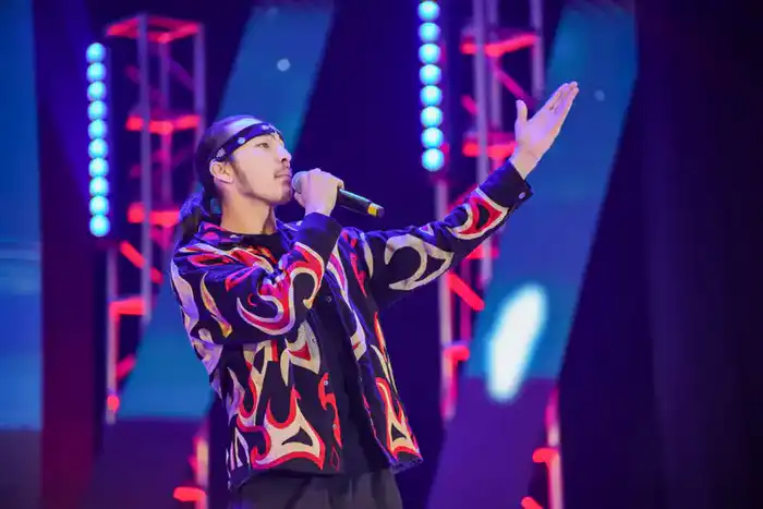 «Лидер года – 2025»: В ЗКО наградили активную молодежь (2)