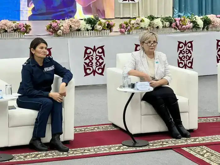 Международный опыт борьбы с буллингом: Астана проводит «Часы безопасности» для родителей учеников {city2}