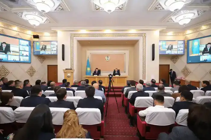 На сессии маслихата обсудили направления развития Мангистау на 2026–2028 годы (7)