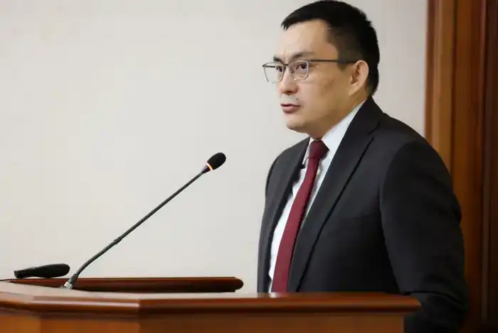 В Шымкенте обсуждают решение проблемы с арендным жильем: 90 тысяч человек в очереди, 544 квартиры доступны {city2}