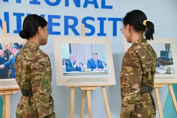 В Астане прошла военно-патриотическая акция, посвященная юбилею генерала армии Мухтара Алтынбаева, с участием ветеранов и молодежи {city2}