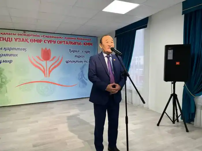 «Серебряный волонтер»: в Астане наградили лучших волонтеров и отметили их заслуги (4)