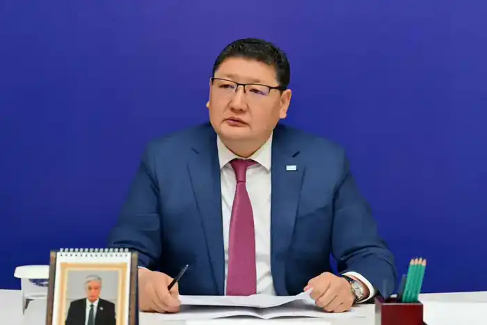 Аким области провел личный прием жителей города Семей (4)