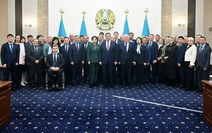 Аким СКО отчитался перед депутатами (4)