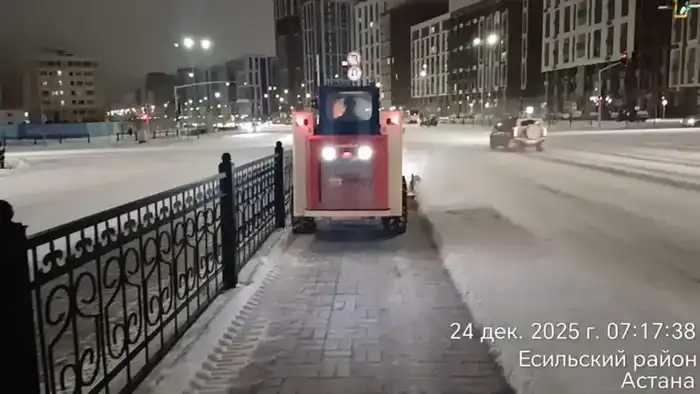 Более миллиона кубометров снега вывезли коммунальщики из Астаны (4)