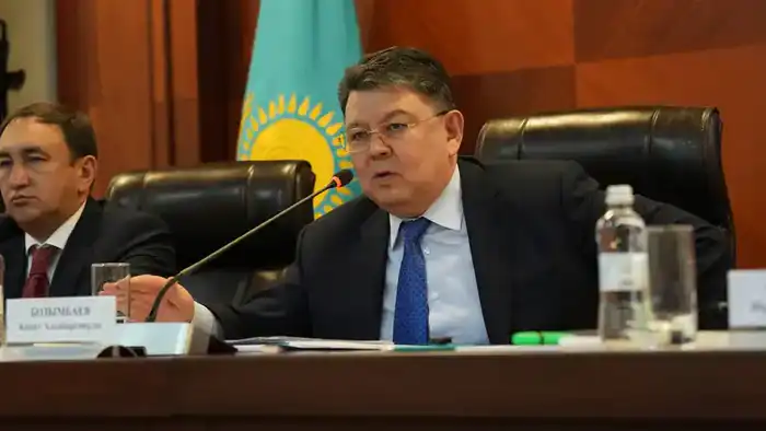 Канат Бозумбаев и фермеры Кызылординской области обсуждают решения для борьбы с нехваткой воды в вегетационный период {city2}