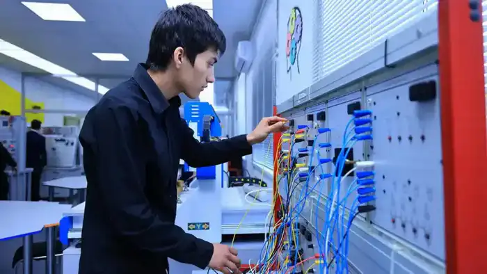 Пять новых специальностей в колледжах Карагандинской области в 2026 году {city2}