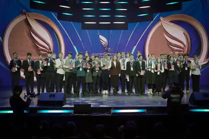 200 школьников стали победителями Республиканской олимпиады по естественно-математическому направлению для учащихся сельских школ (3)